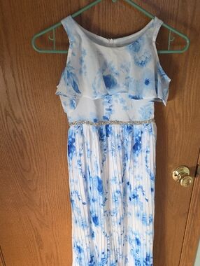 emily west White and Blue Floral Ruffle Dress with Sparkle Waistband